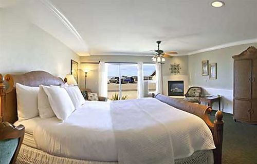 On The Beach Bed And Breakfast Cayucos Bagian luar foto
